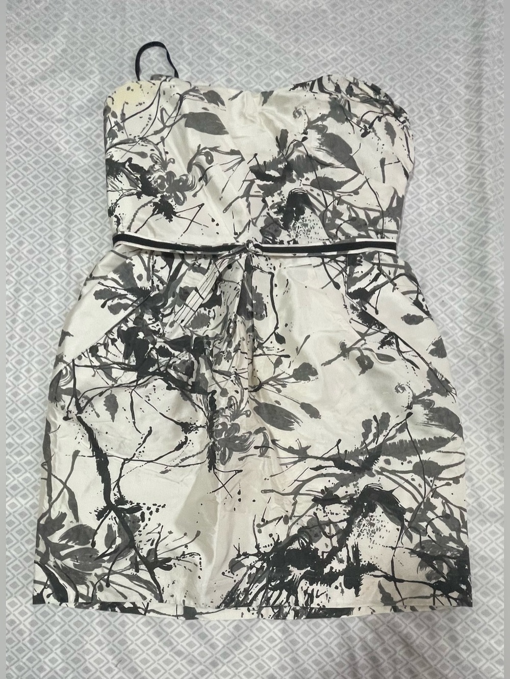 Alexia Admor Black & White Abstract Print Mini Dress